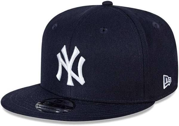 Front Left View of the Yankees MLB BASIC SNAP 950 NEYYAN OTC