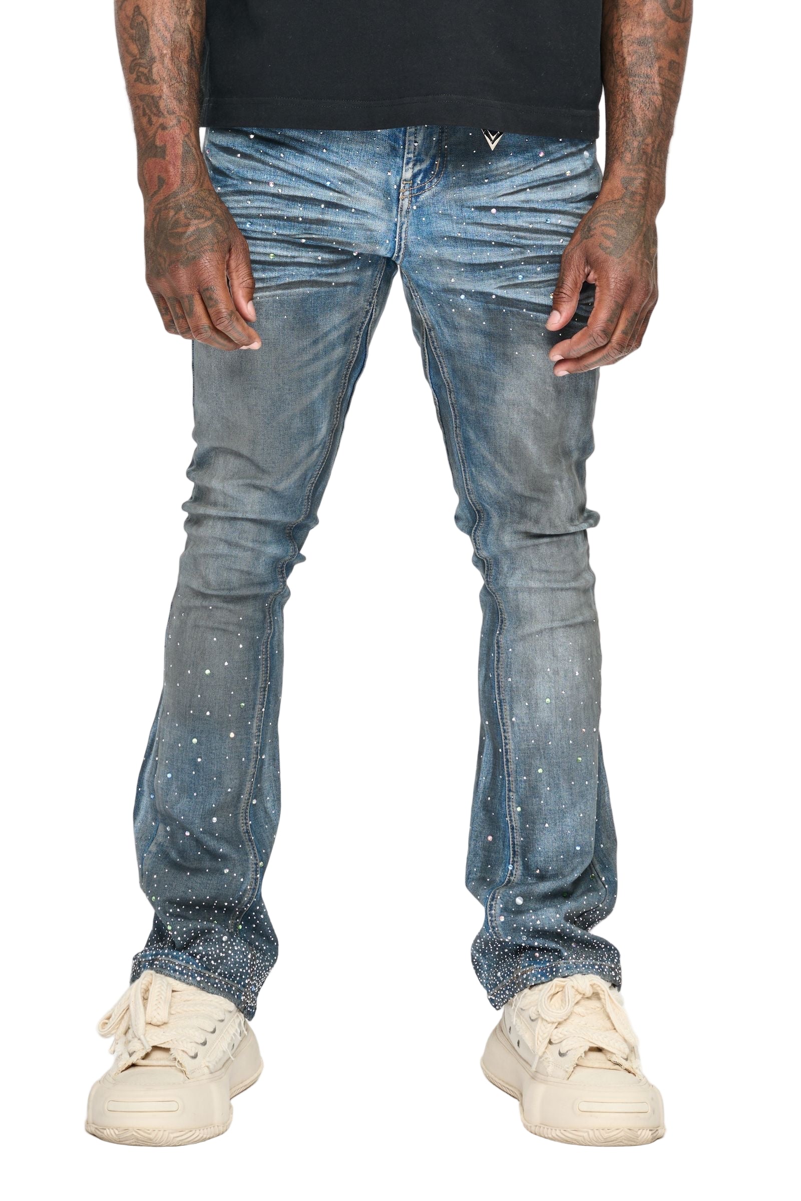 Front View of the Valabasas ASTONISH Jeans