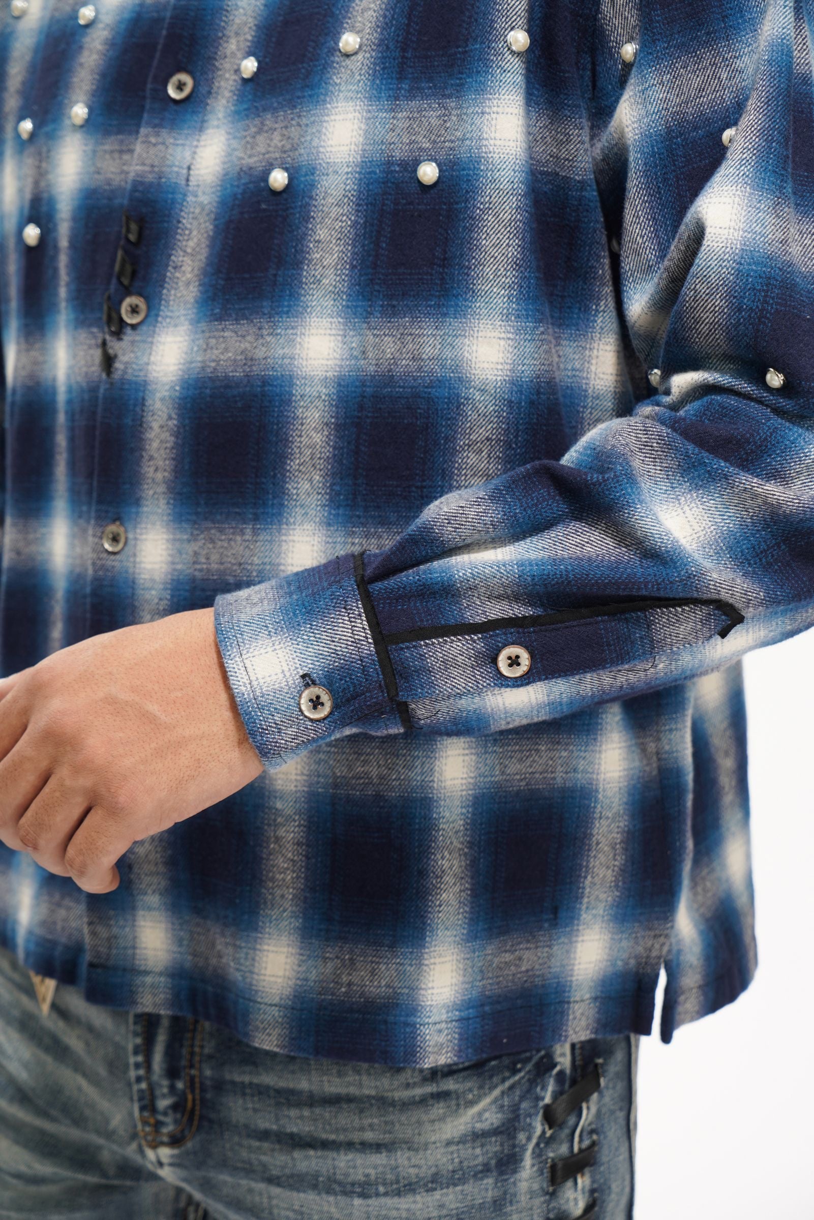 Close Up Sleeve View of the CADENCE Long Sleeve by Valabasas