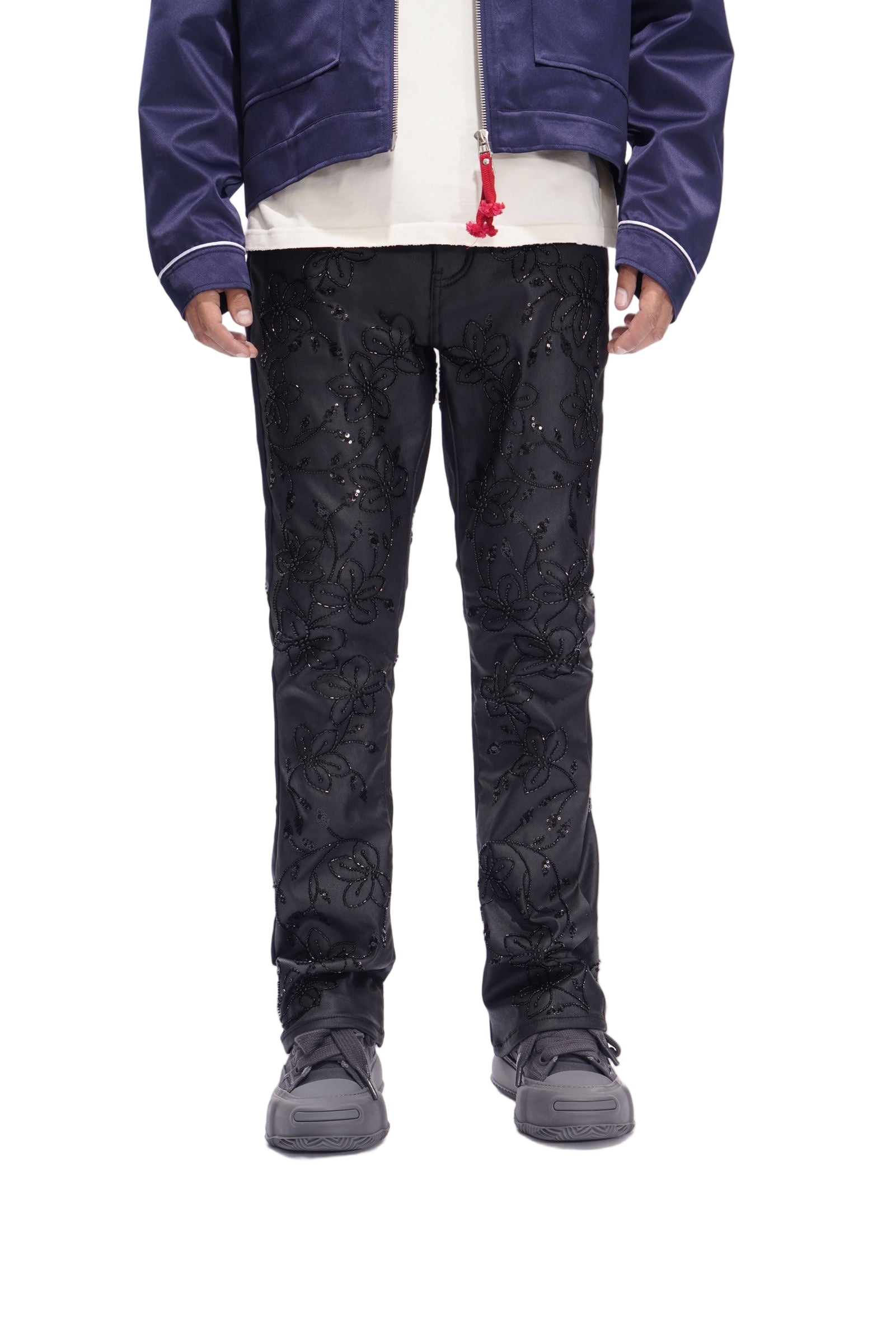 Front View of the FLORA Jeans by Valabasas