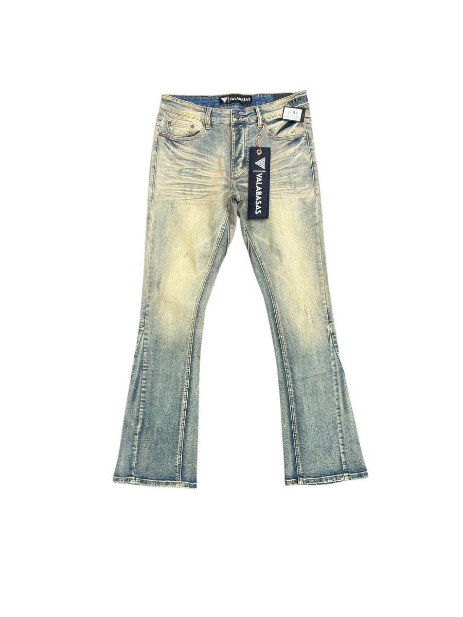 Front View of the Valabasas Mr.Stacked-LIGHT VINTAGE Jeans