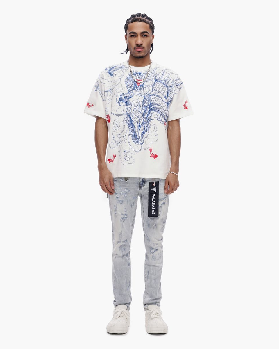 Front Model View of the Valabasas "MYTHIC FLOW" TEE