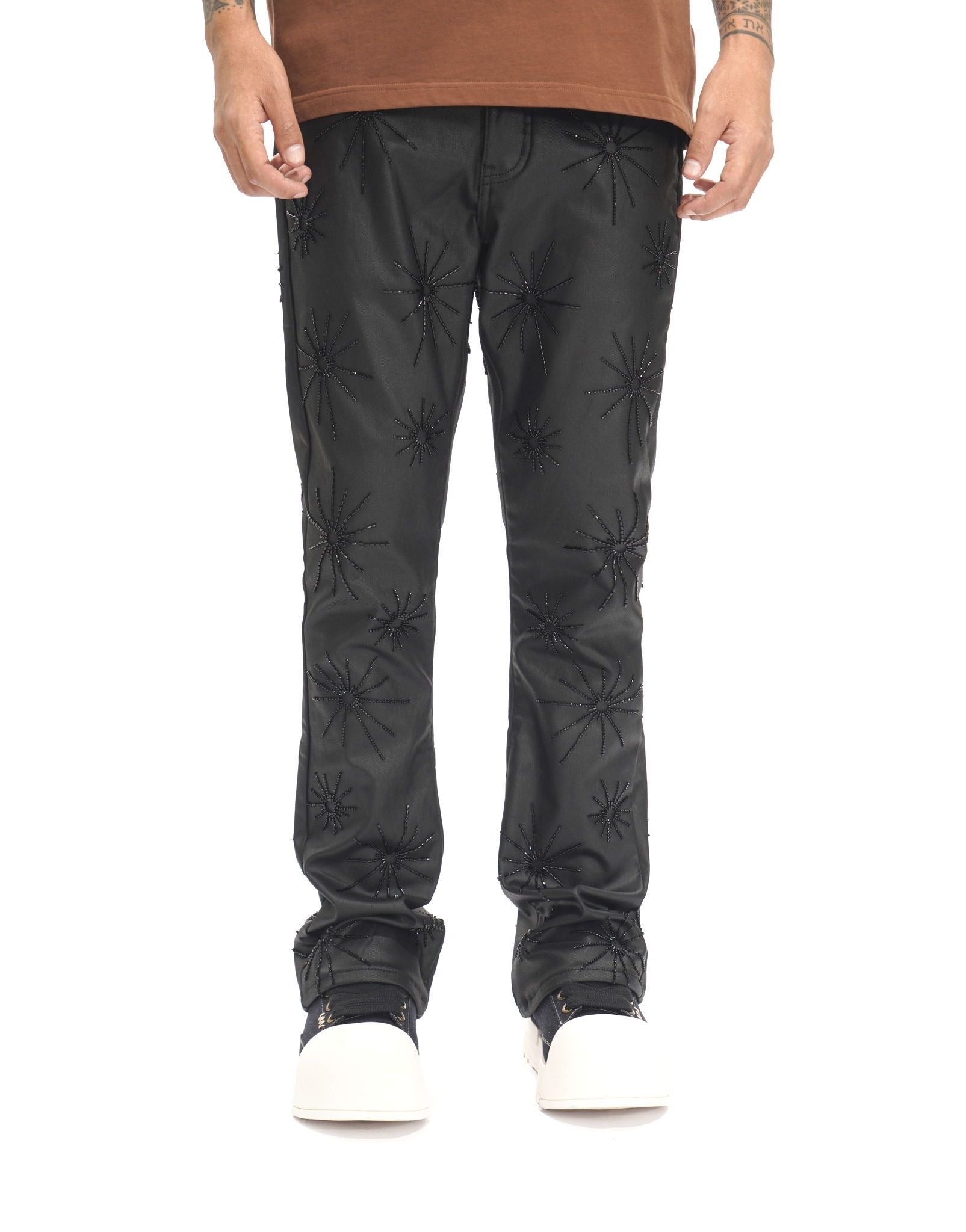 Front View of the SOLAR Jeans by Valabasas